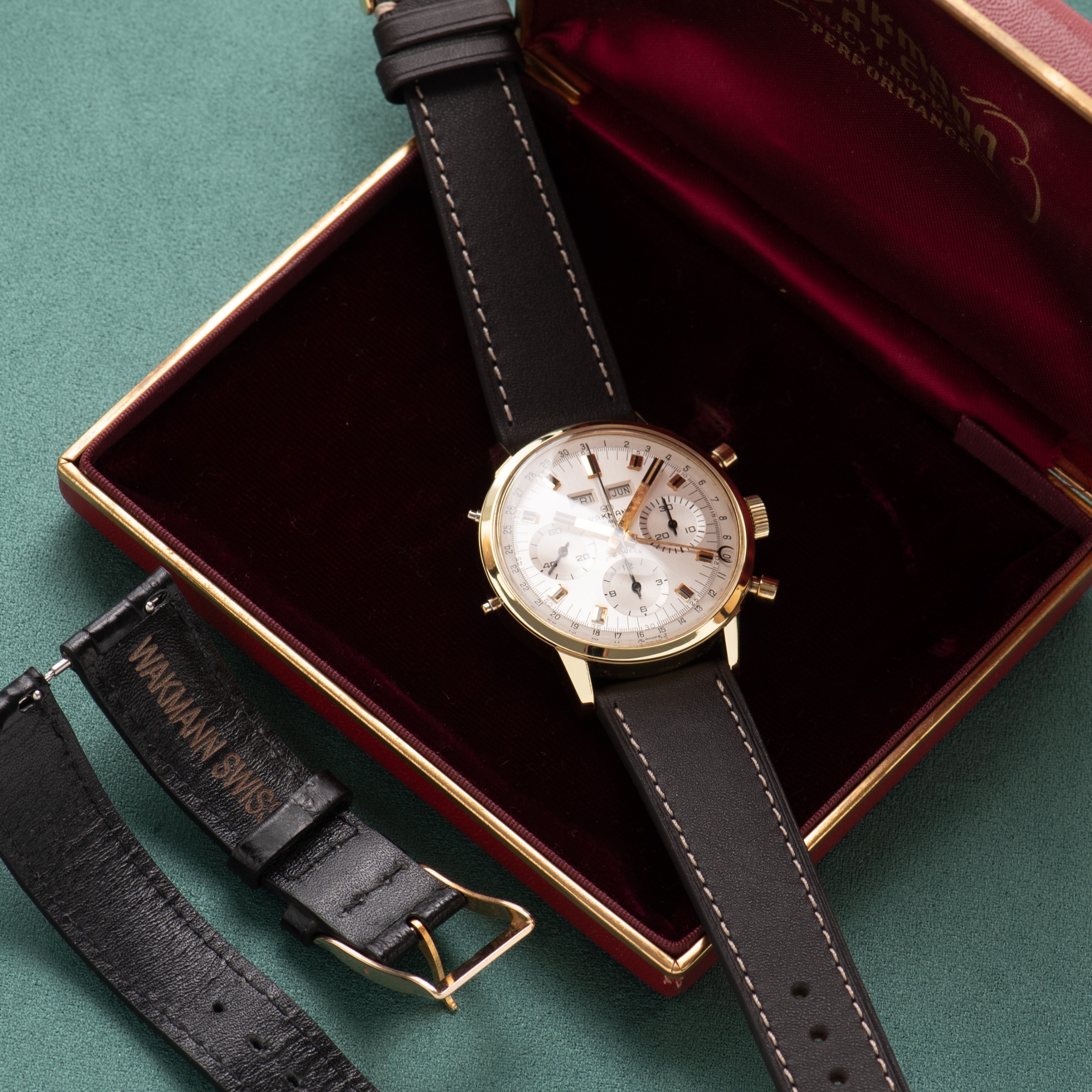 Vue de Wakmann Triple Date Chronograph — Cal. Valjoux 730 — 1970